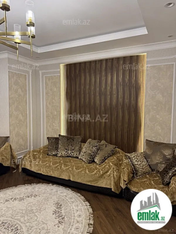 Satılır 7 otaqlı həyət evi 330 m²