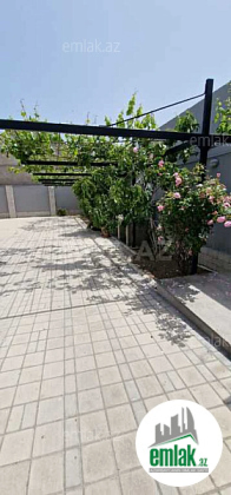Satılır 7 otaqlı həyət evi 330 m²