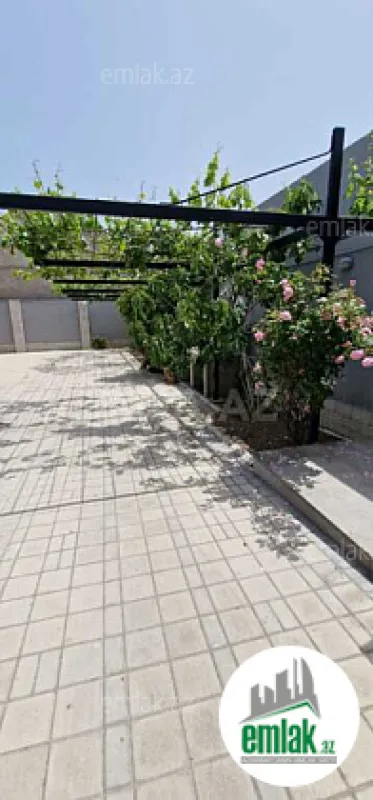 Satılır 7 otaqlı həyət evi 330 m²