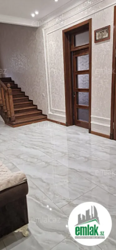 Satılır 7 otaqlı həyət evi 330 m²