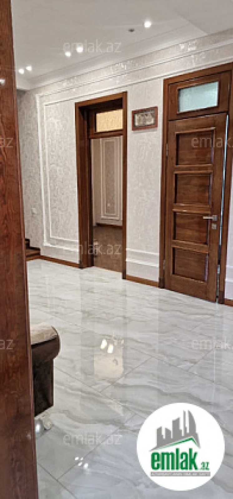 Satılır 7 otaqlı həyət evi 330 m²