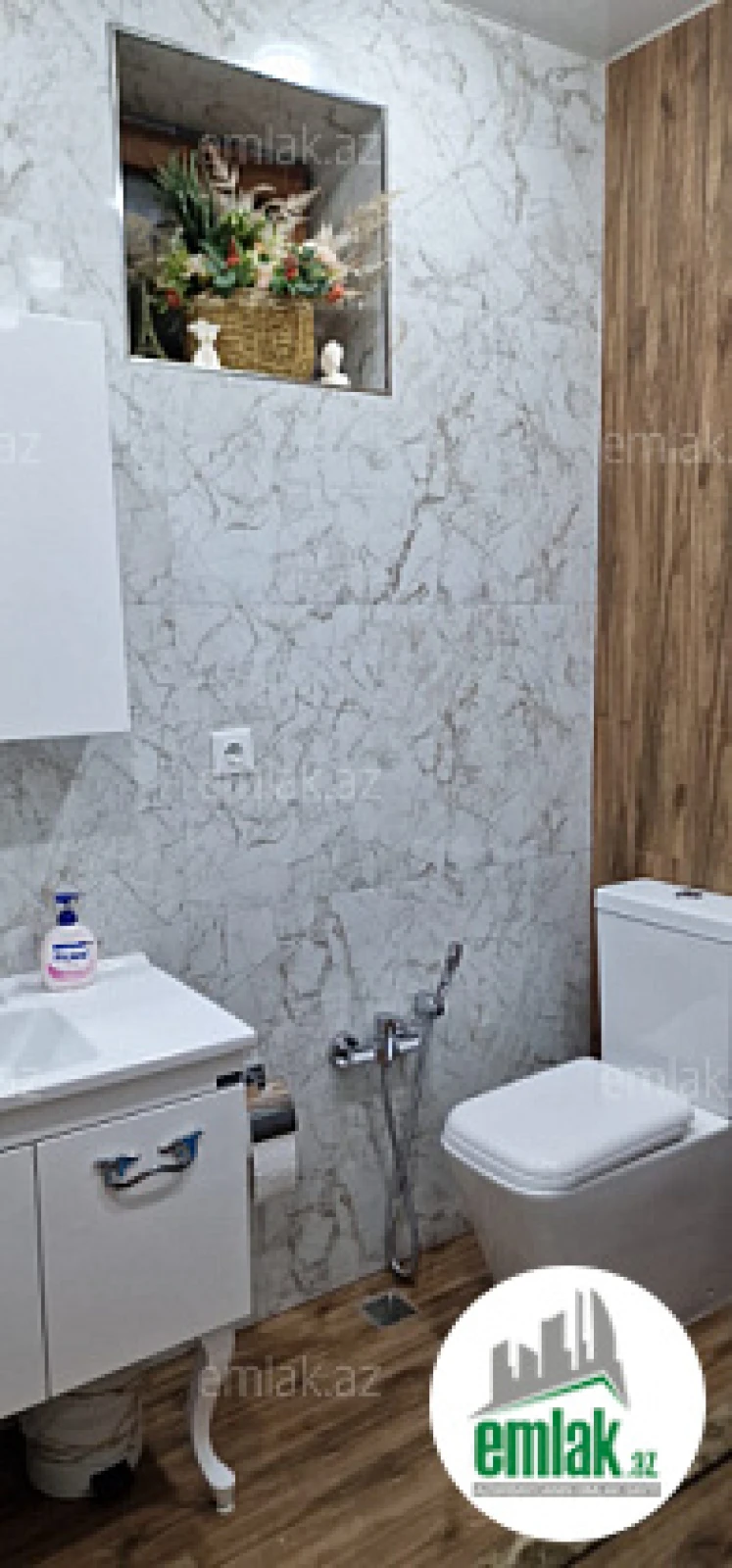 Satılır 7 otaqlı həyət evi 330 m²