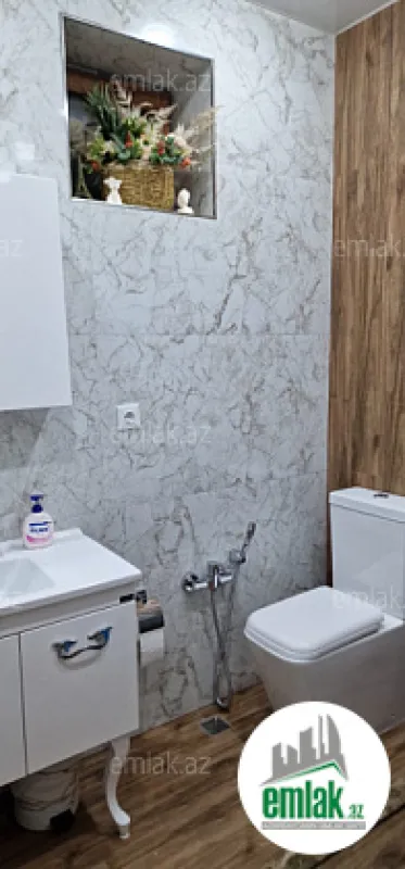 Satılır 7 otaqlı həyət evi 330 m²