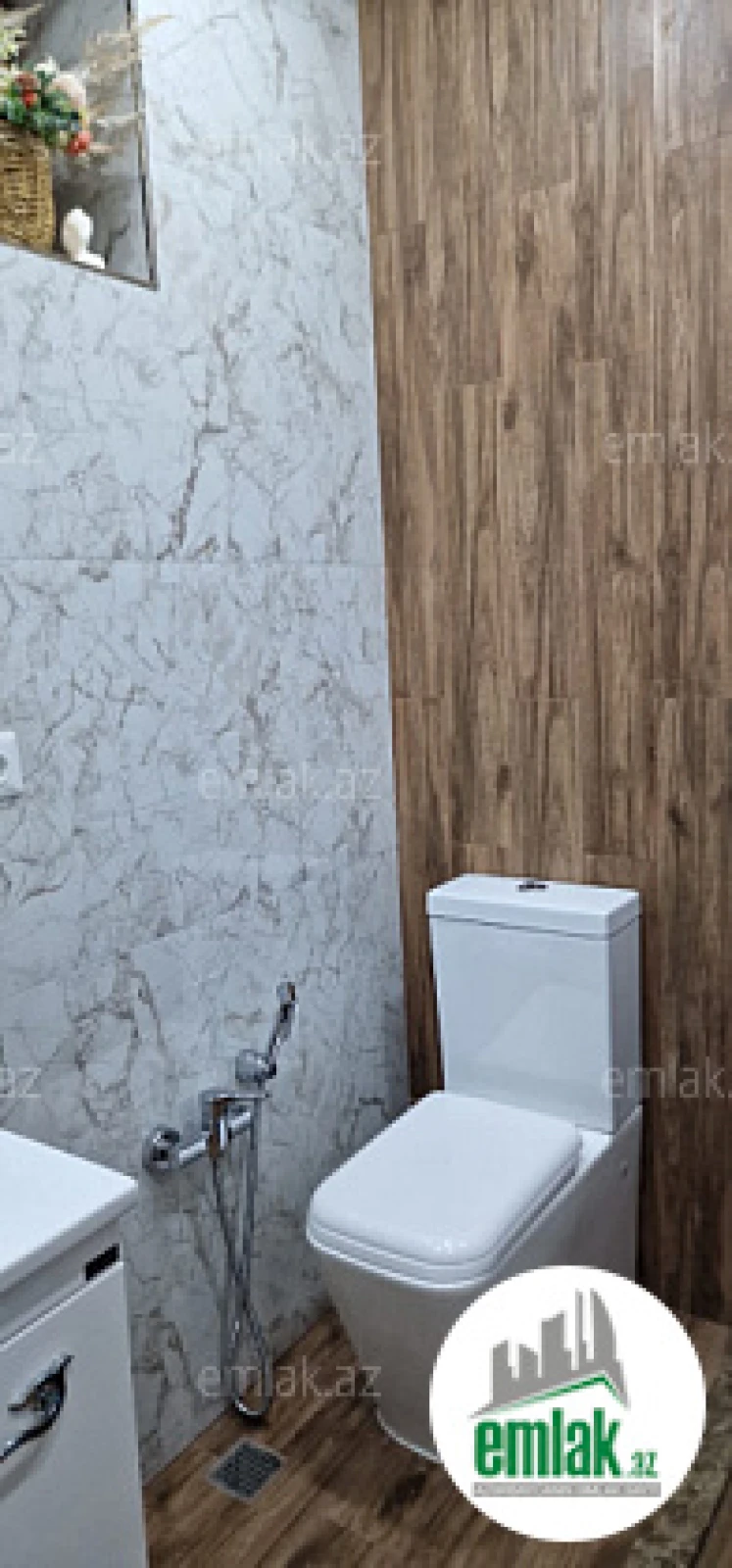 Satılır 7 otaqlı həyət evi 330 m²