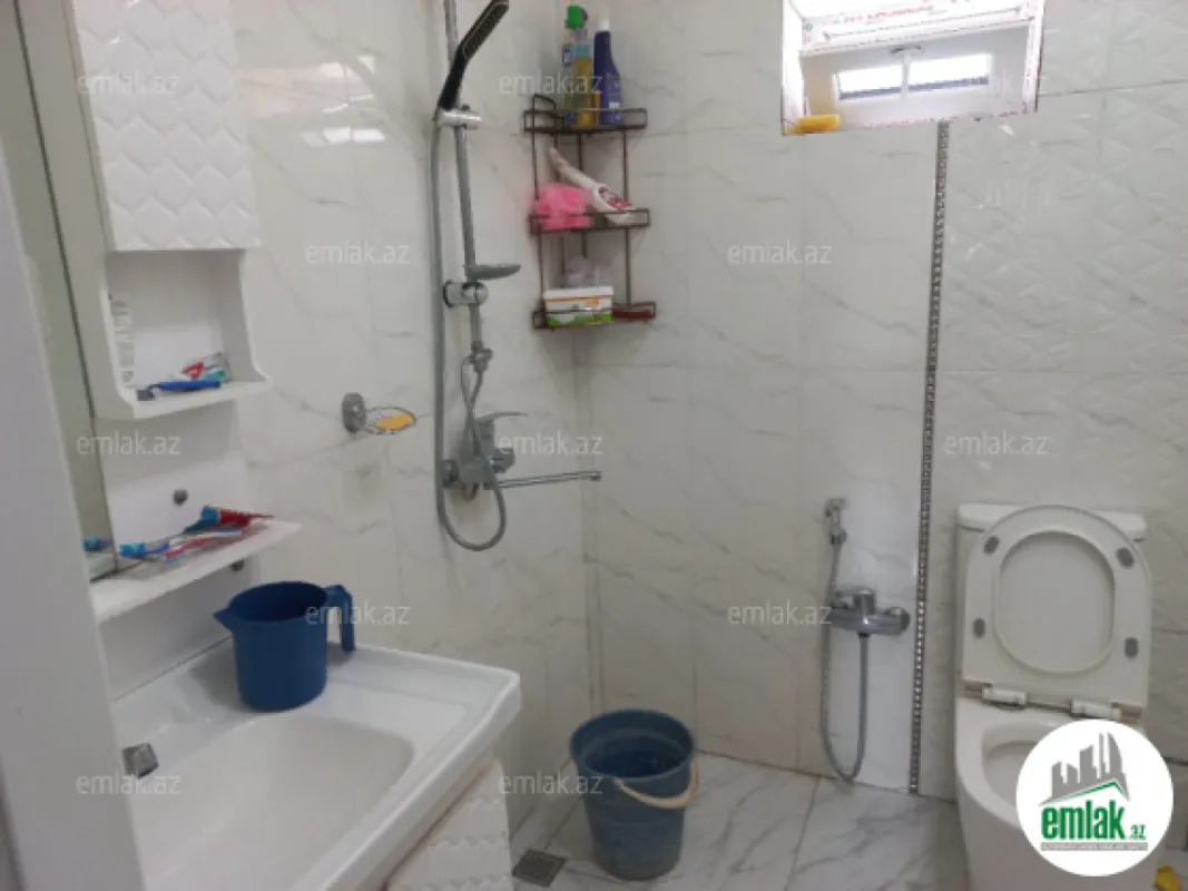Satılır 3 otaqlı həyət evi 140 m²