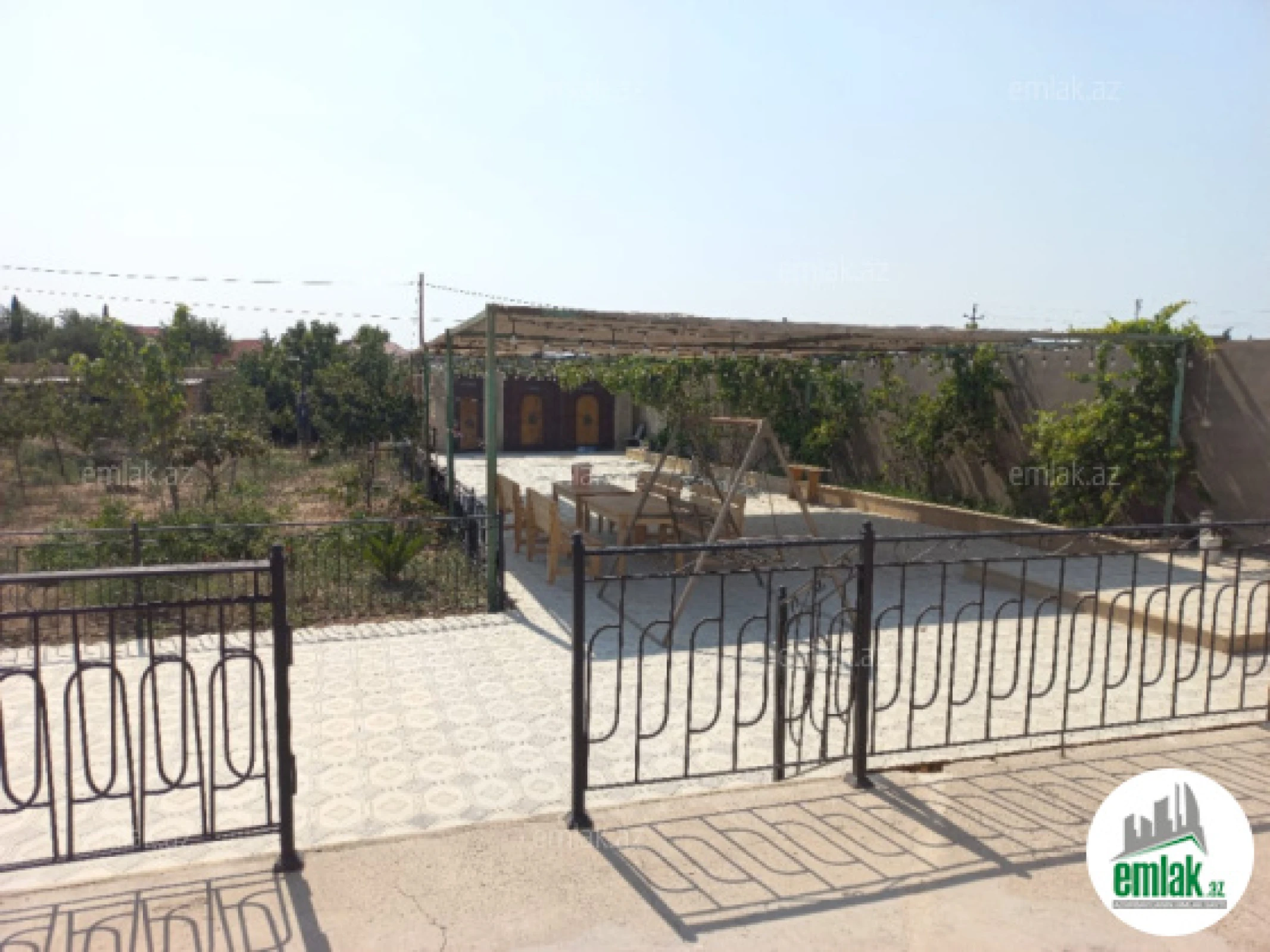Satılır 3 otaqlı həyət evi 140 m²