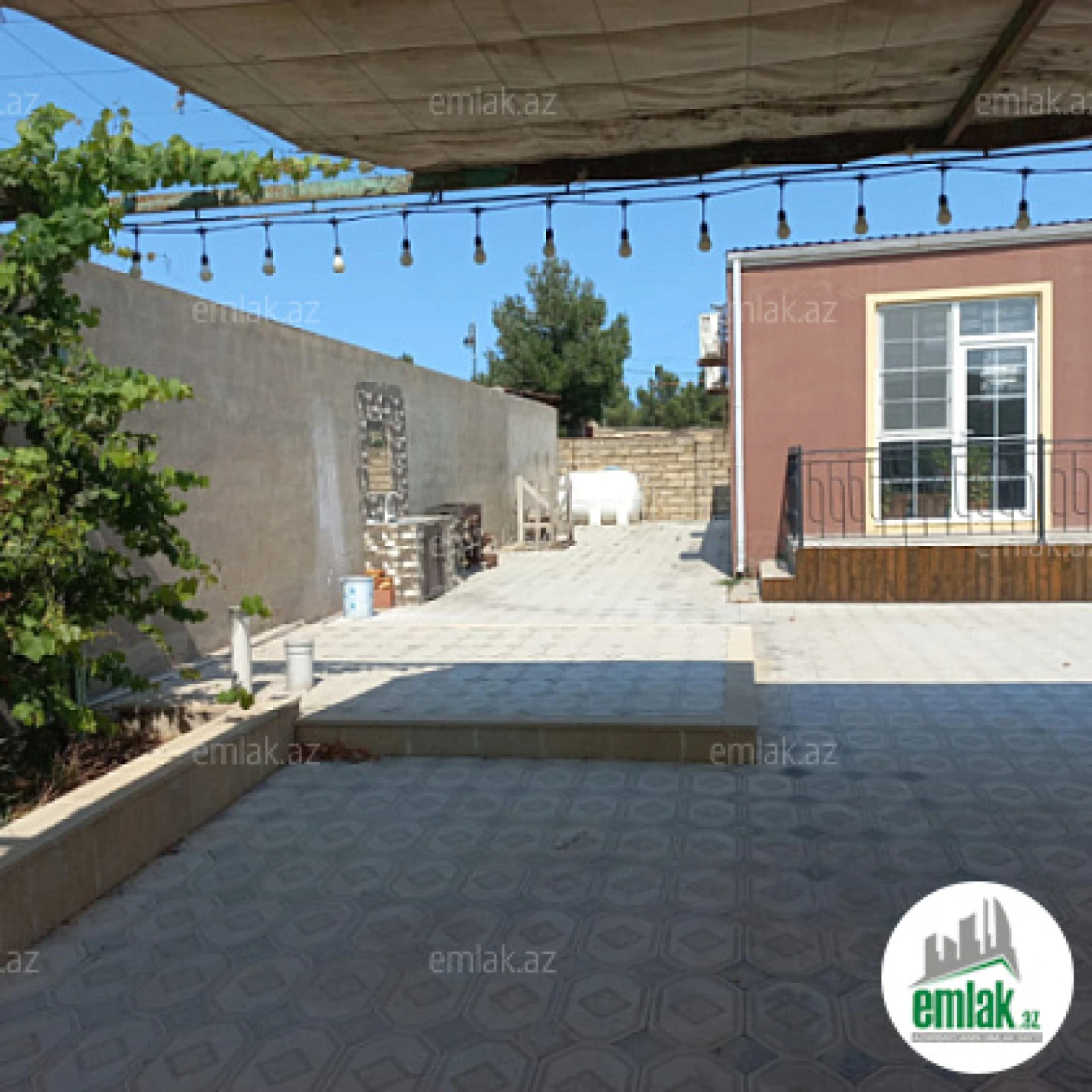 Satılır 3 otaqlı həyət evi 140 m²
