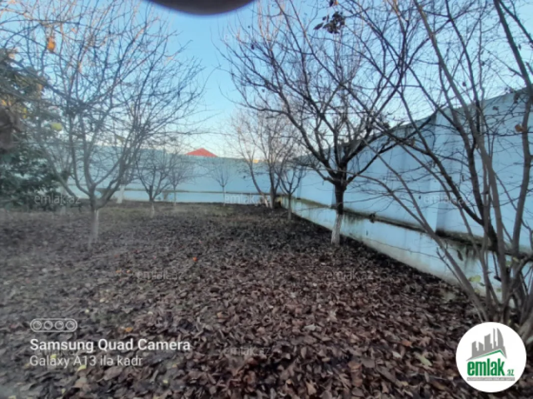 Satılır 4 otaqlı həyət evi 100 m²