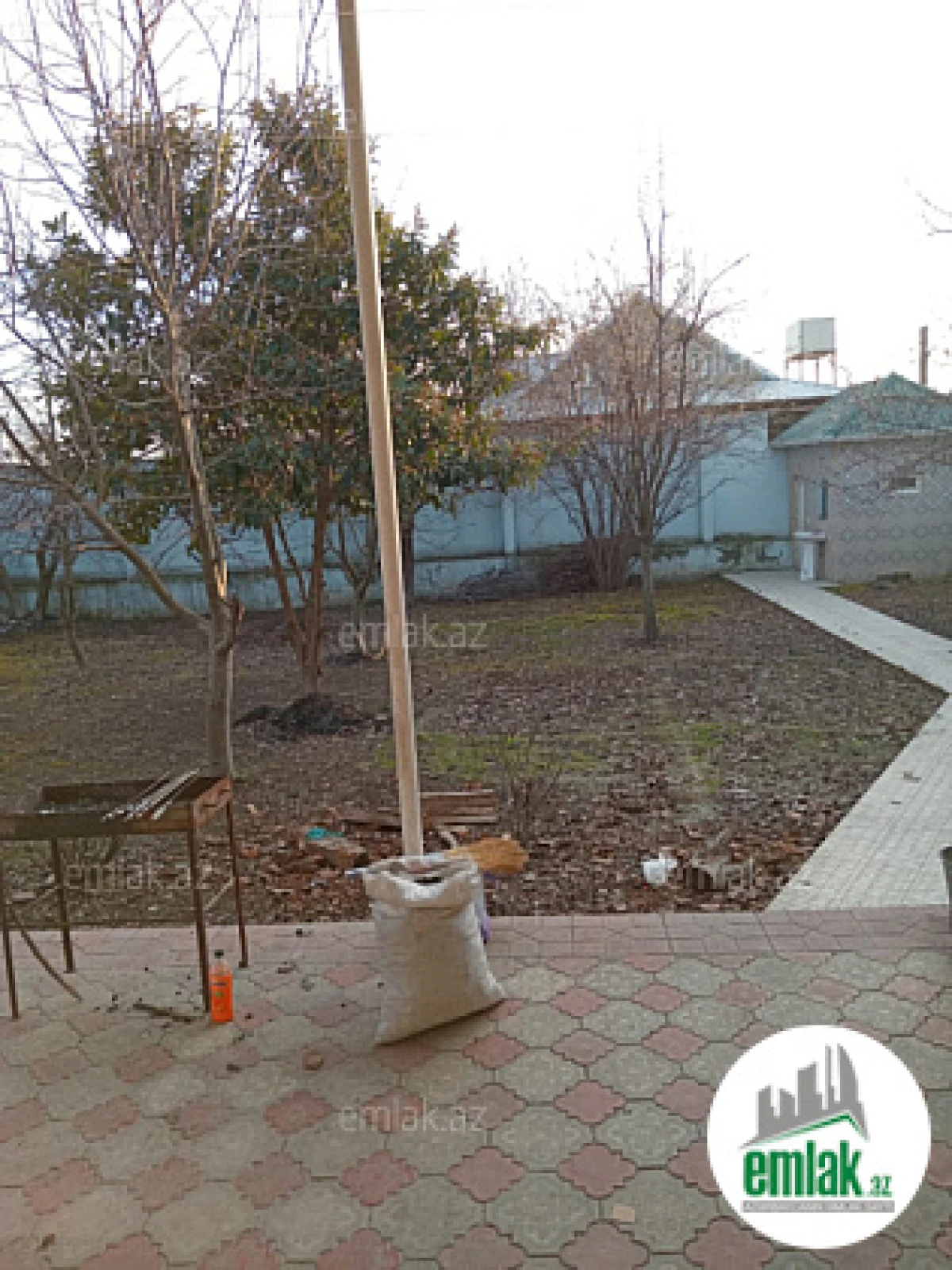 Satılır 4 otaqlı həyət evi 100 m²