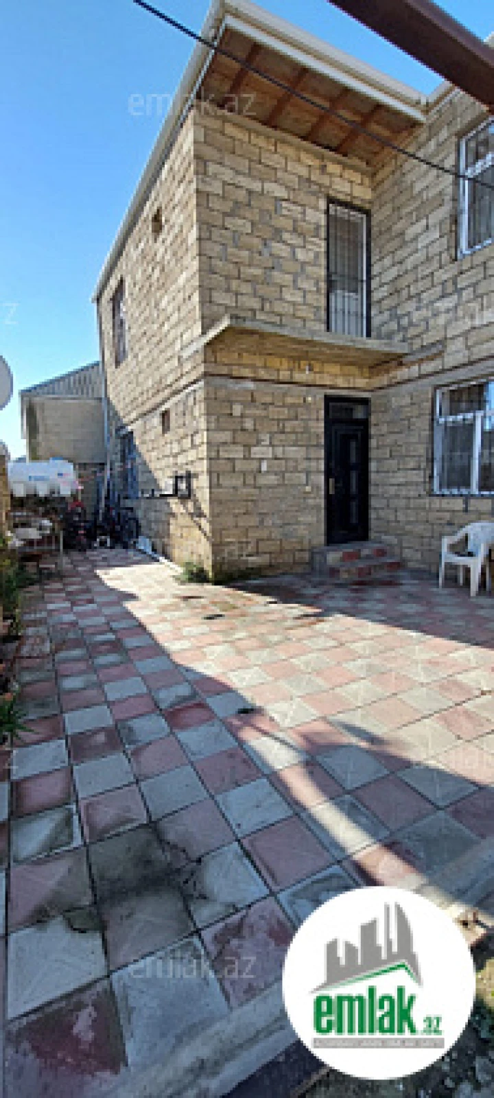 Satılır 6 otaqlı həyət evi 140 m²