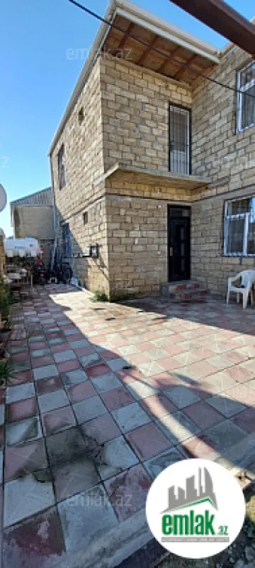 Satılır 6 otaqlı həyət evi 140 m²