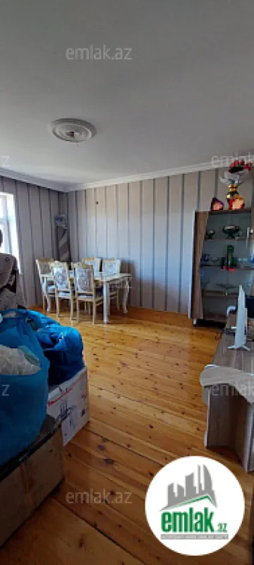 Satılır 6 otaqlı həyət evi 140 m²