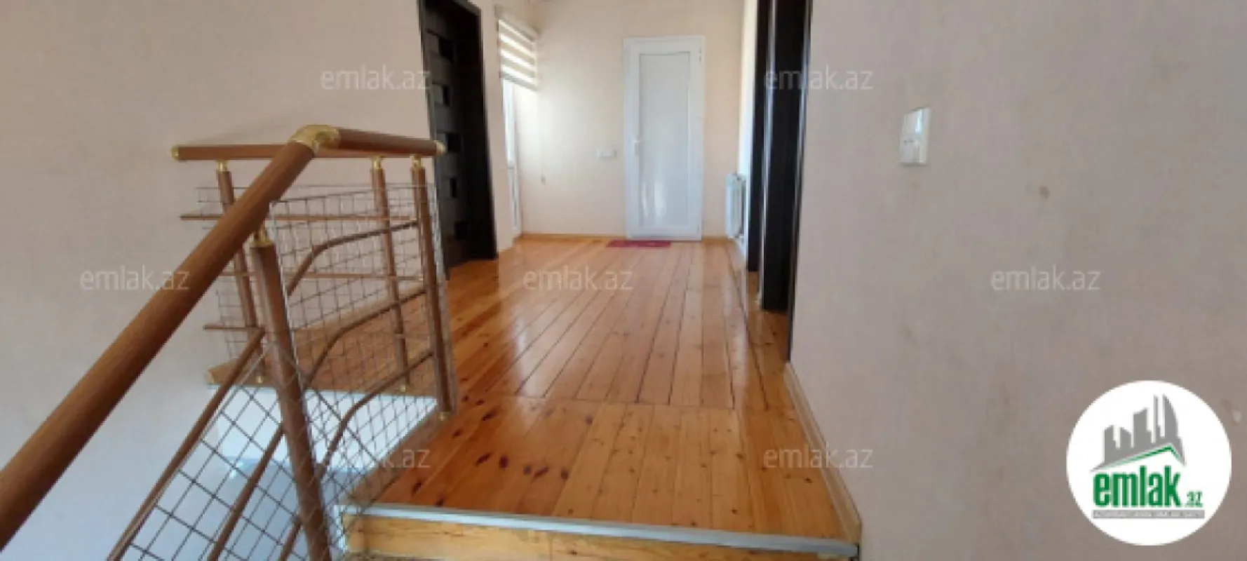 Satılır 6 otaqlı həyət evi 140 m²