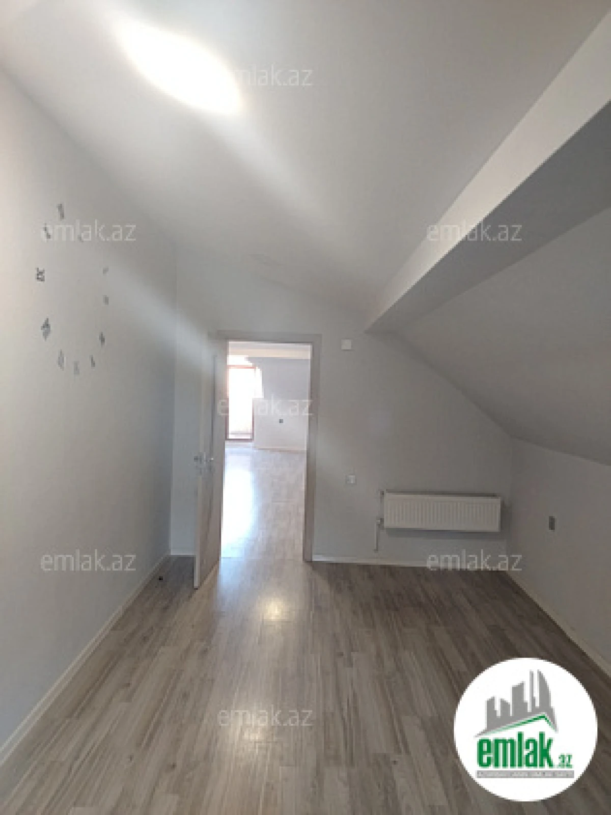 Satılır 2 otaqlı yeni tikili 70 m²