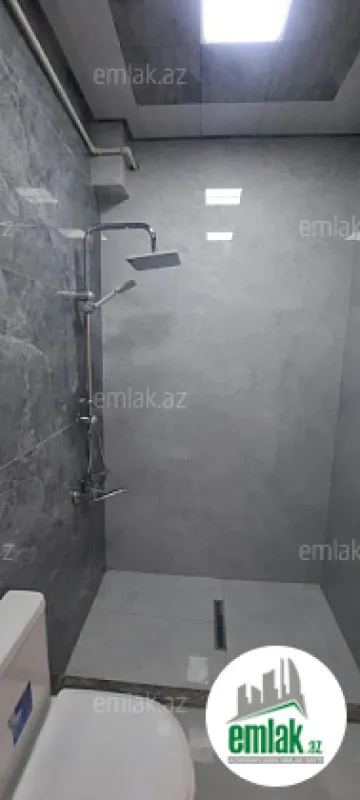 Satılır 3 otaqlı yeni tikili 72 m²