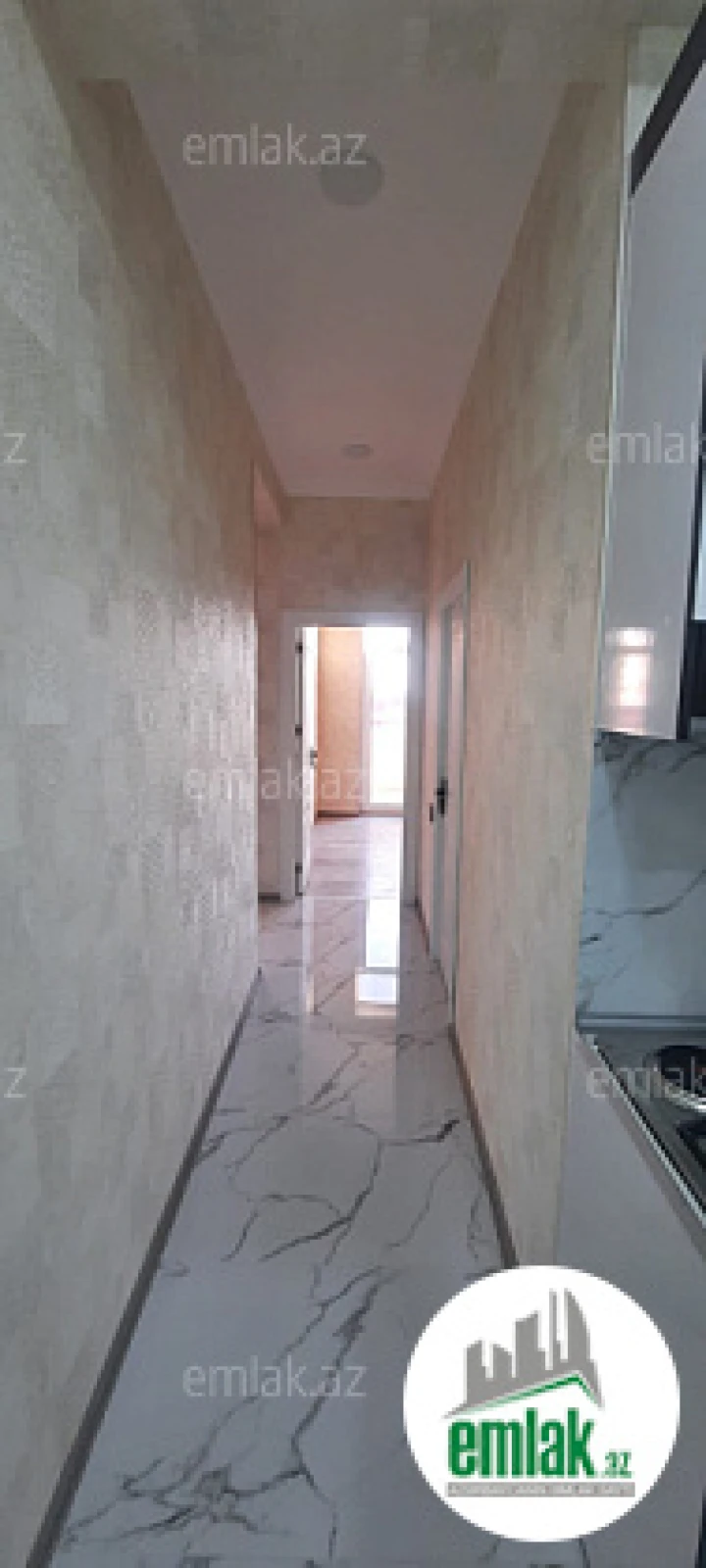 Satılır 3 otaqlı yeni tikili 72 m²