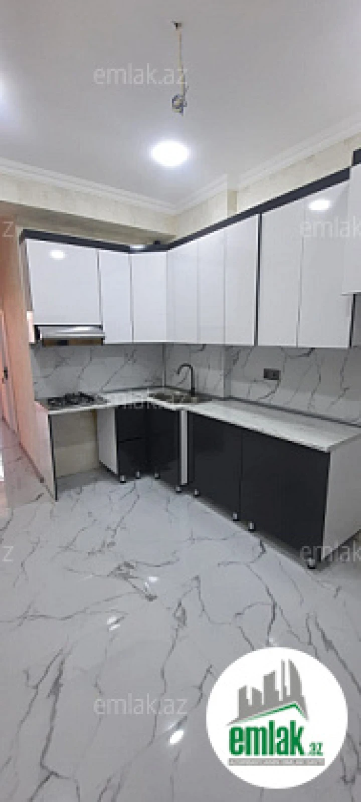 Satılır 3 otaqlı yeni tikili 72 m²
