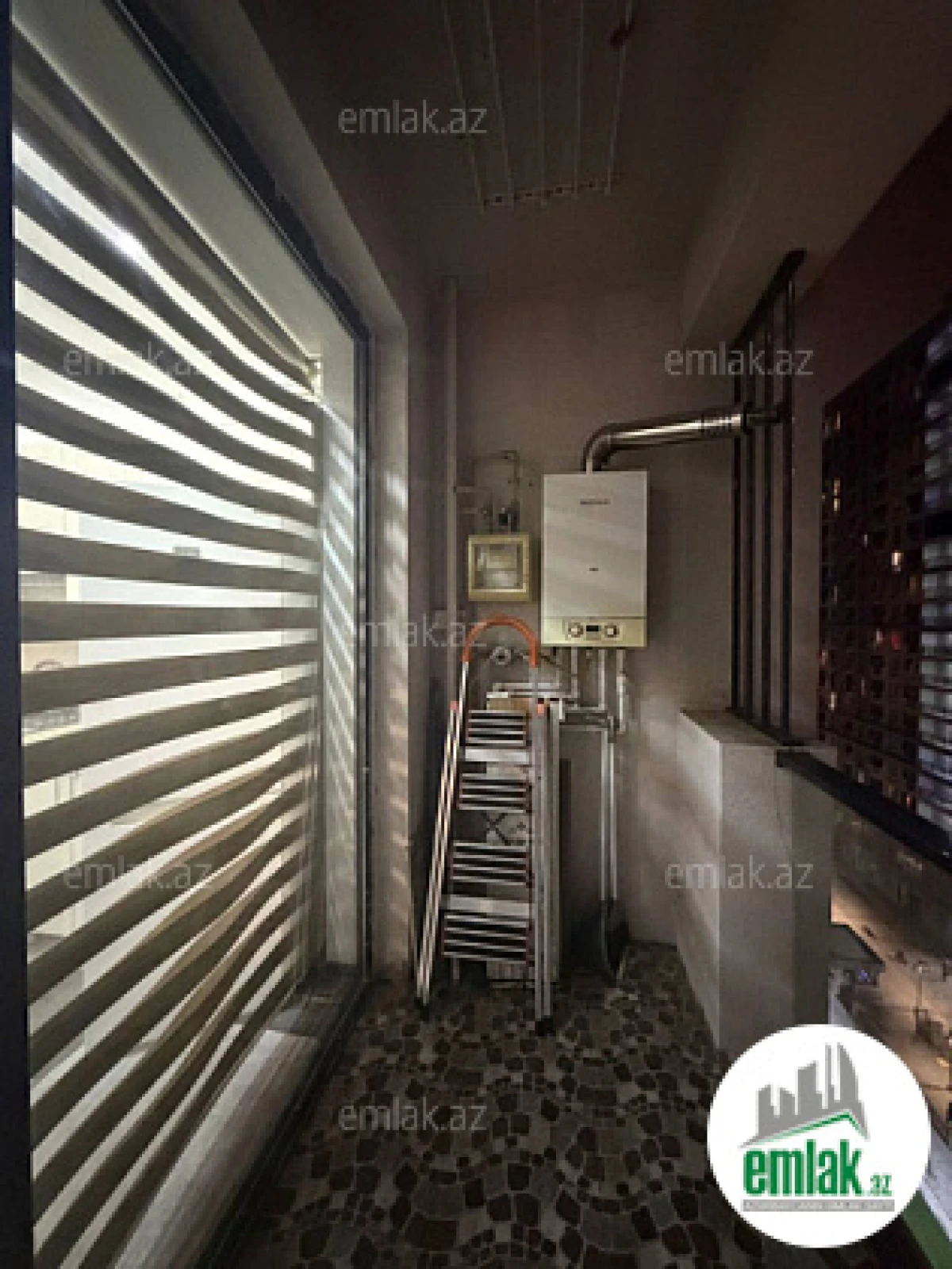 Satılır 2 otaqlı köhnə tikili 51 m²