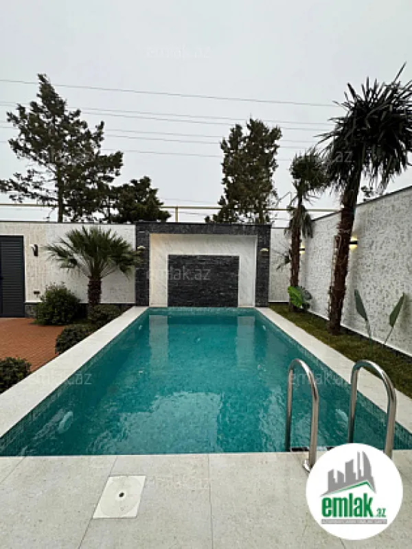 Satılır 4 otaqlı mənzil 120 m²