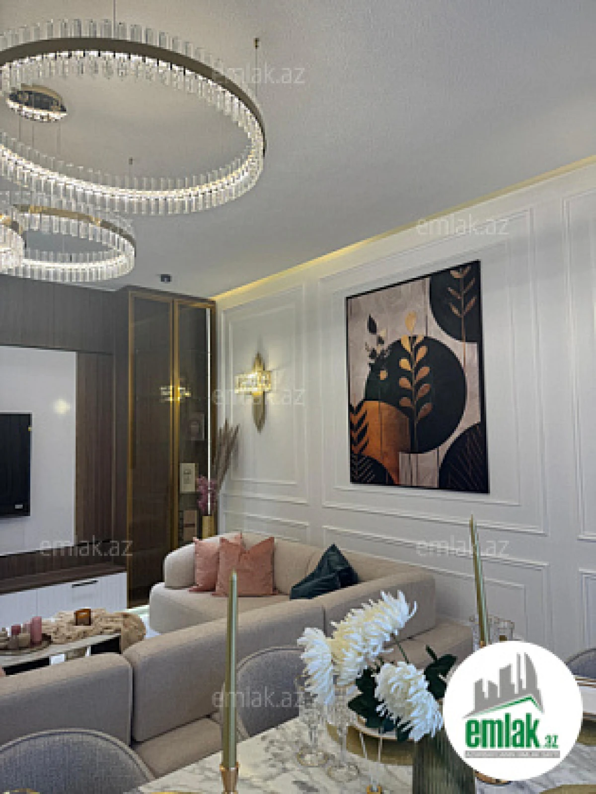 Satılır 4 otaqlı mənzil 120 m²