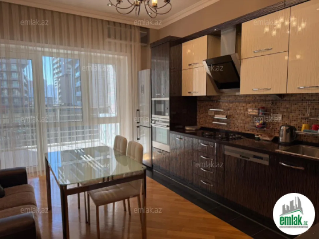 Satılır 4 otaqlı yeni tikili 211 m²