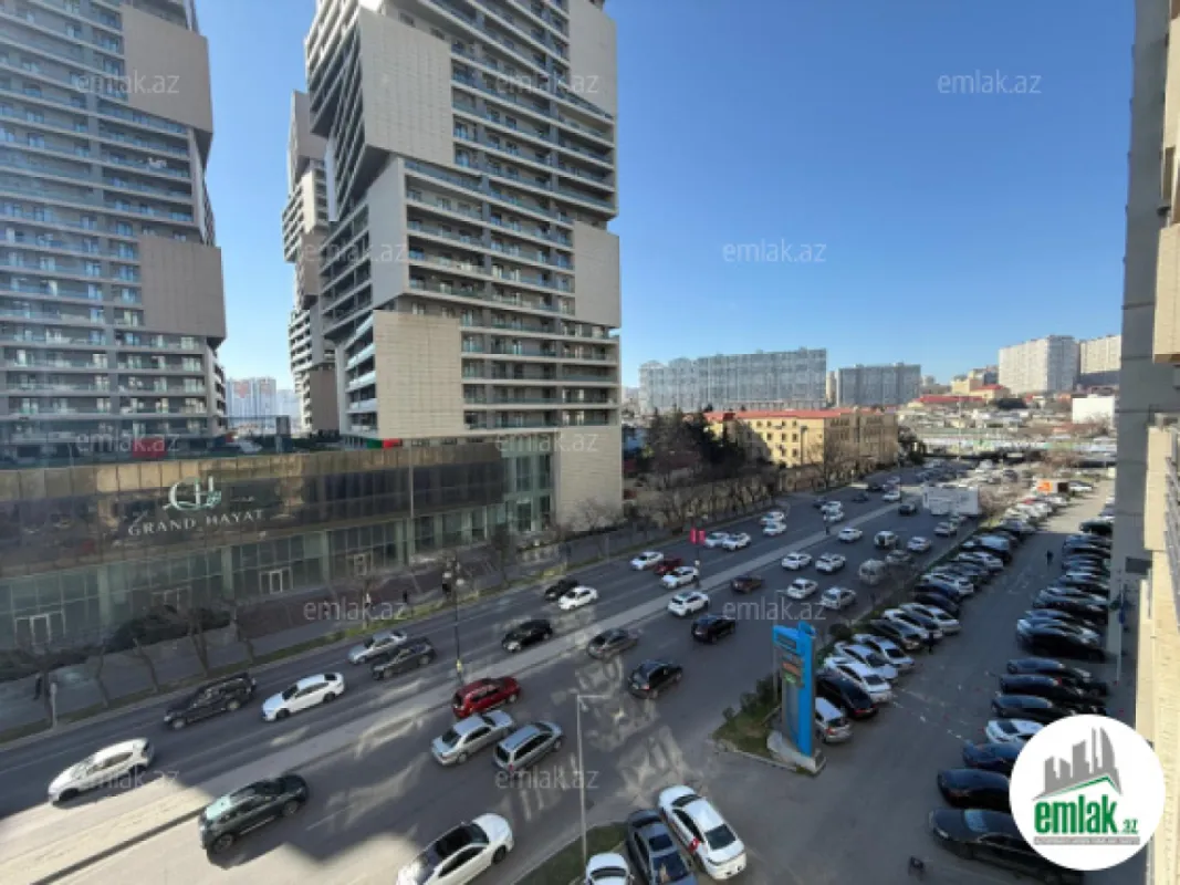 Satılır 4 otaqlı yeni tikili 211 m²