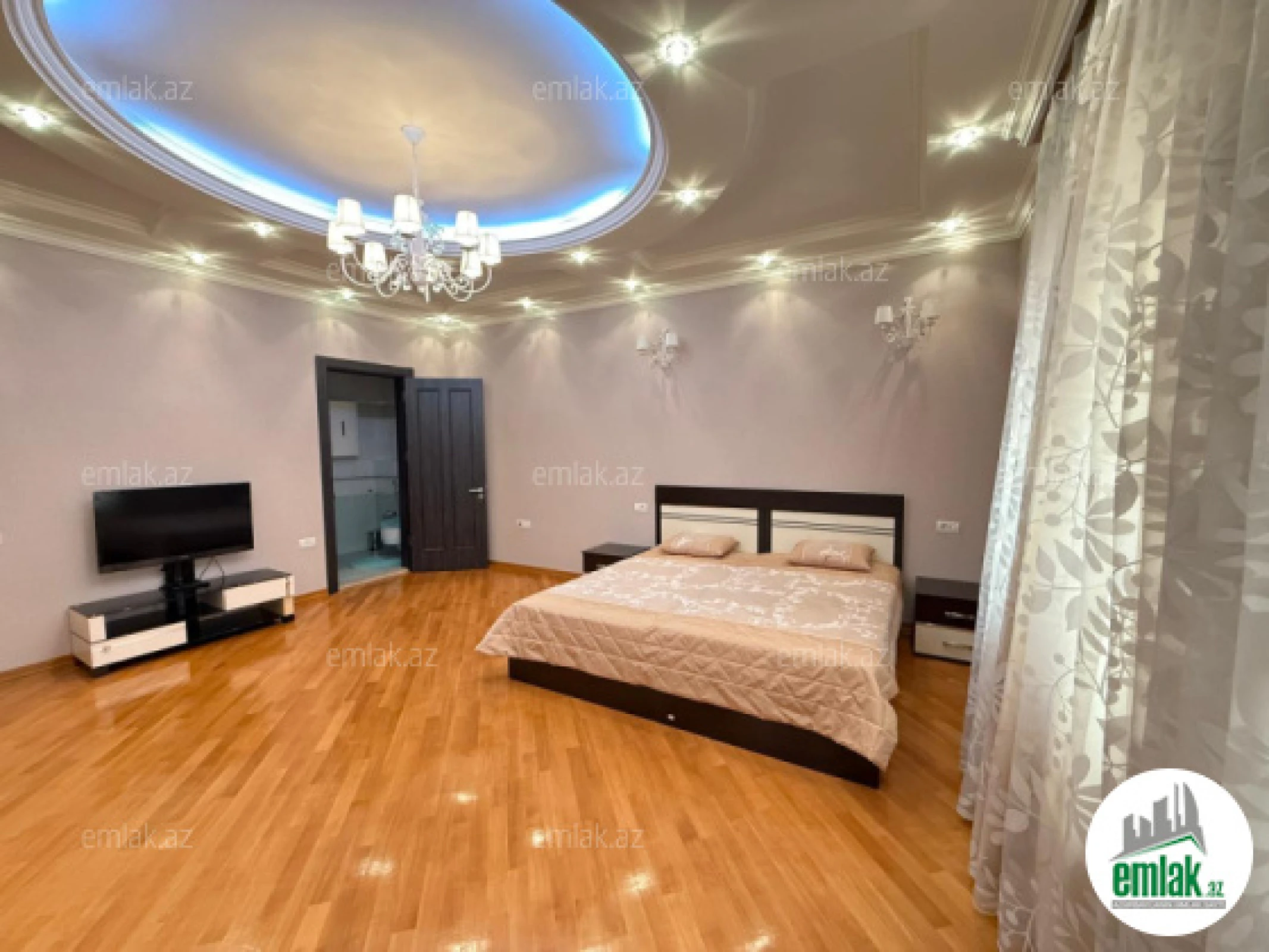 Satılır 4 otaqlı yeni tikili 211 m²