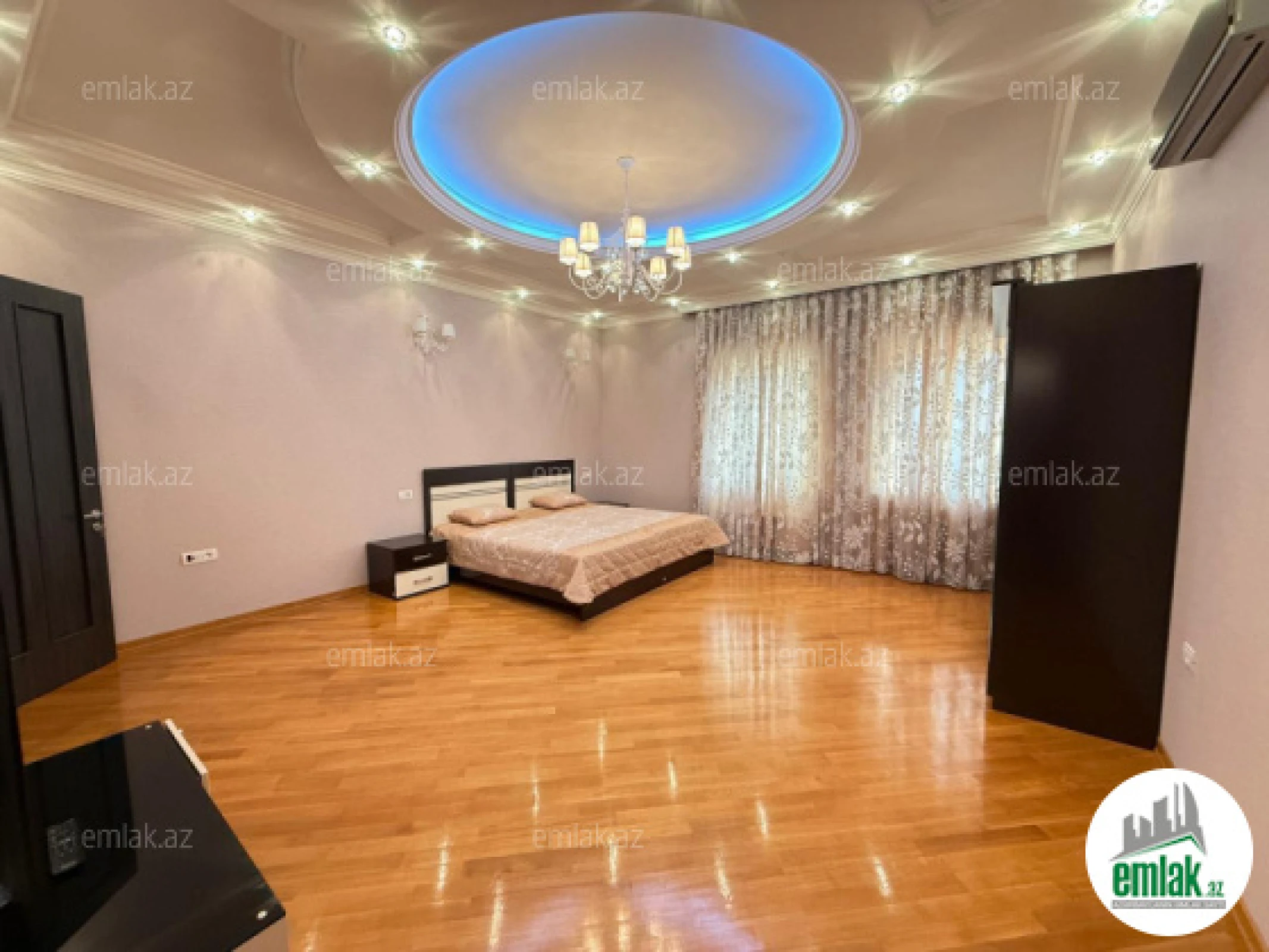 Satılır 4 otaqlı yeni tikili 211 m²