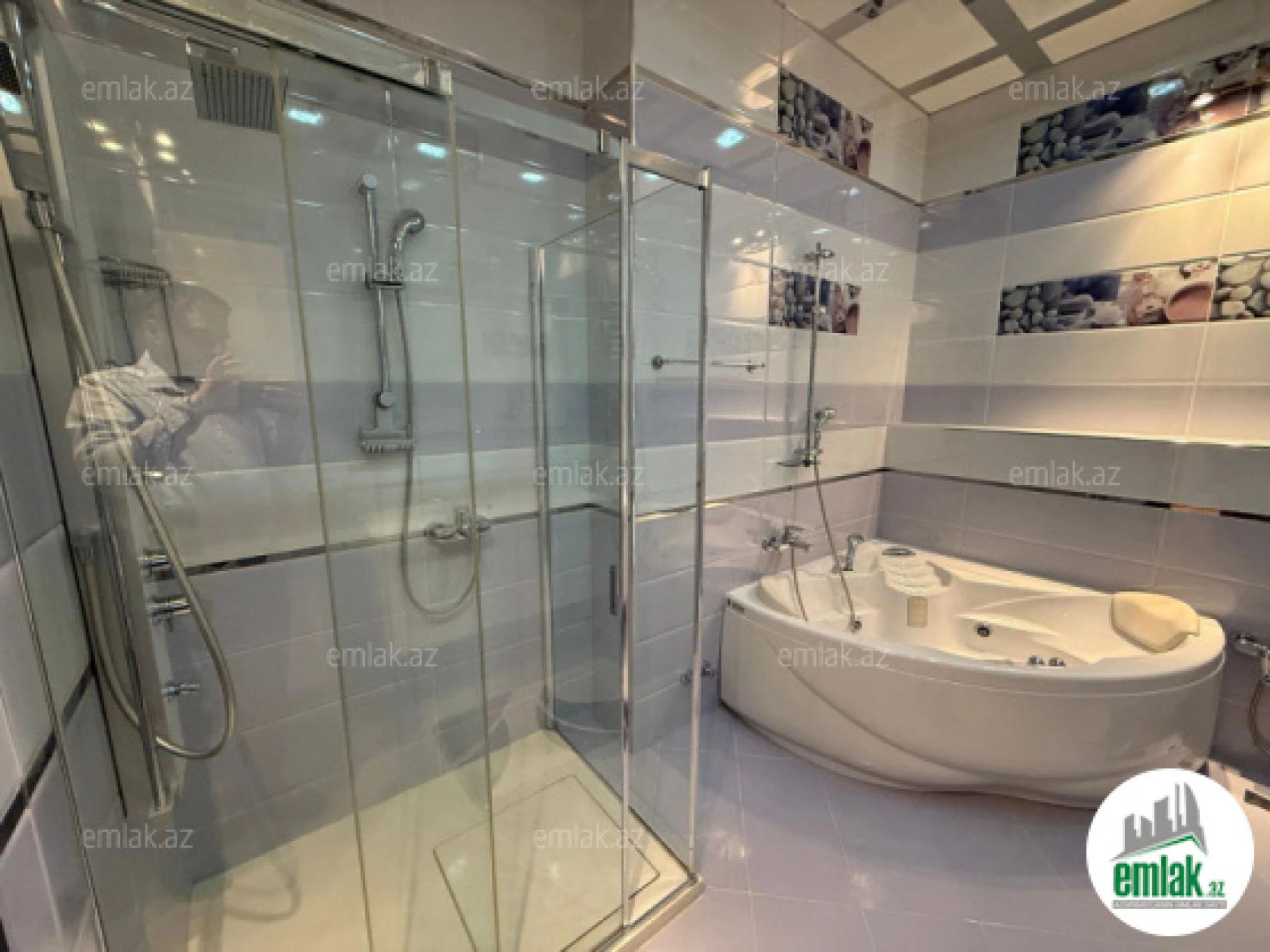 Satılır 4 otaqlı yeni tikili 211 m²