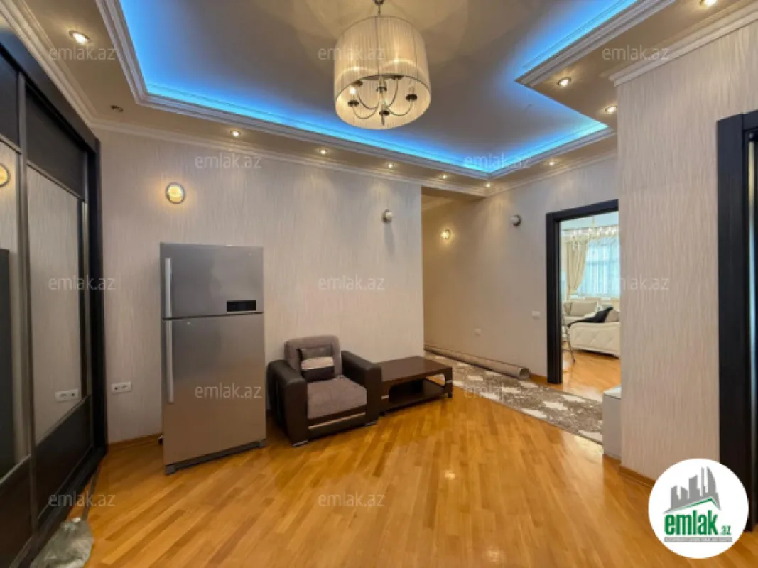 Satılır 4 otaqlı yeni tikili 211 m²