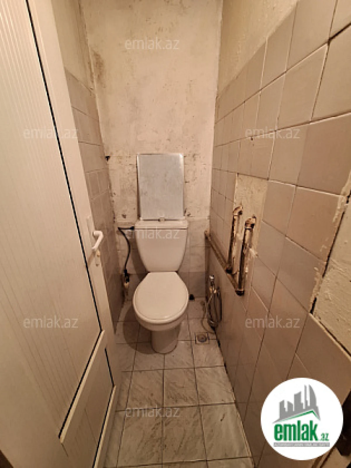 Satılır 2 otaqlı köhnə tikili 53 m²