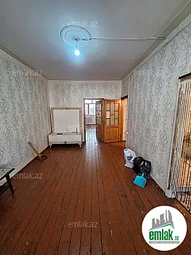 Satılır 2 otaqlı köhnə tikili 53 m²