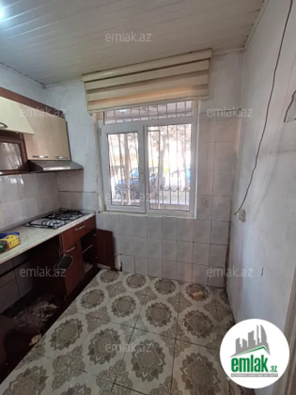 Satılır 2 otaqlı köhnə tikili 53 m²