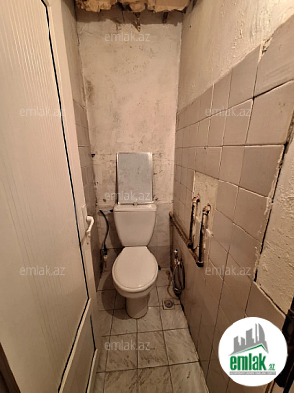 Satılır 2 otaqlı köhnə tikili 53 m²
