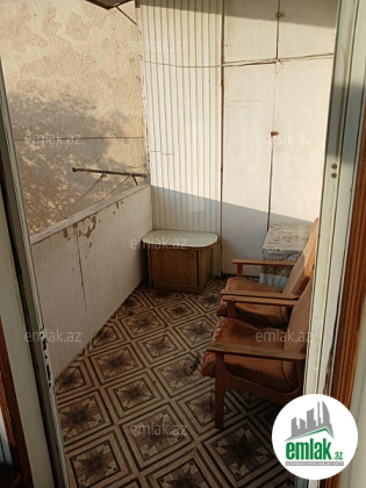 Satılır 3 otaqlı köhnə tikili 80 m²