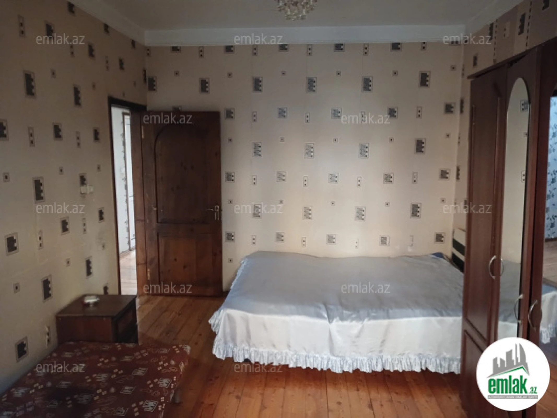 Satılır 3 otaqlı köhnə tikili 80 m²