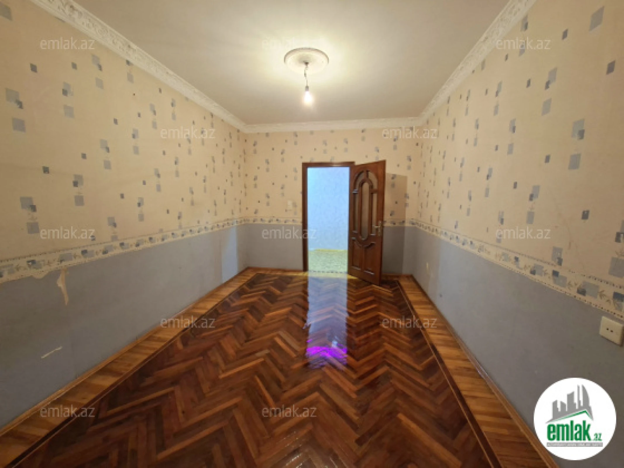 Satılır 3 otaqlı köhnə tikili 90 m²