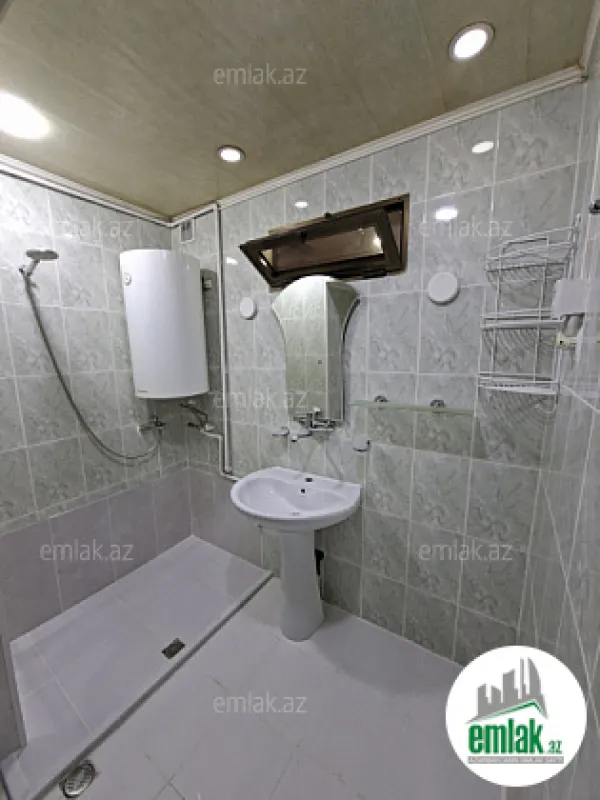 Satılır 3 otaqlı köhnə tikili 90 m²