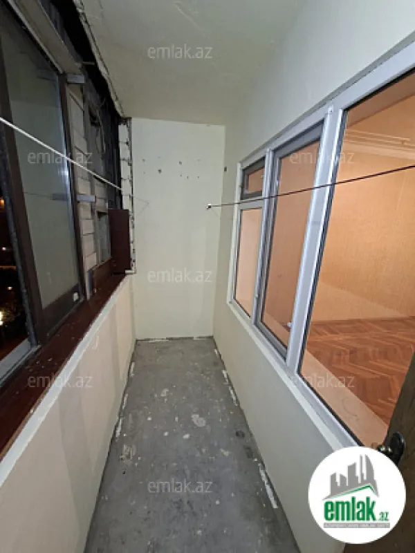 Satılır 3 otaqlı köhnə tikili 90 m²