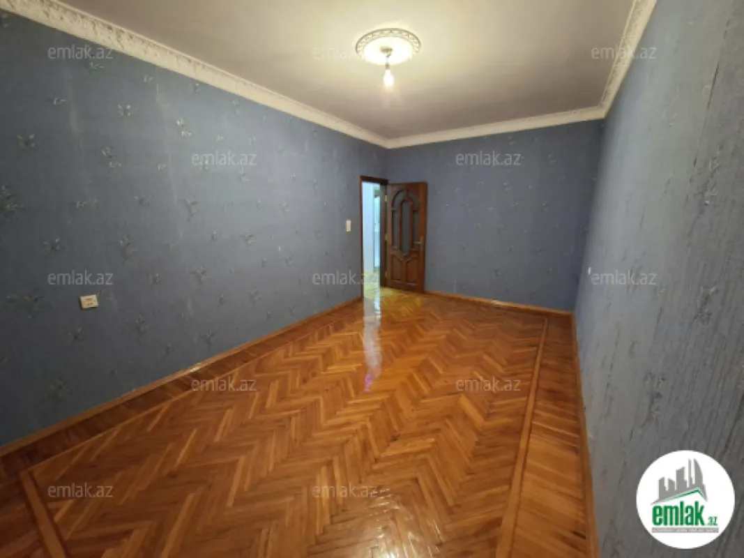 Satılır 3 otaqlı köhnə tikili 90 m²