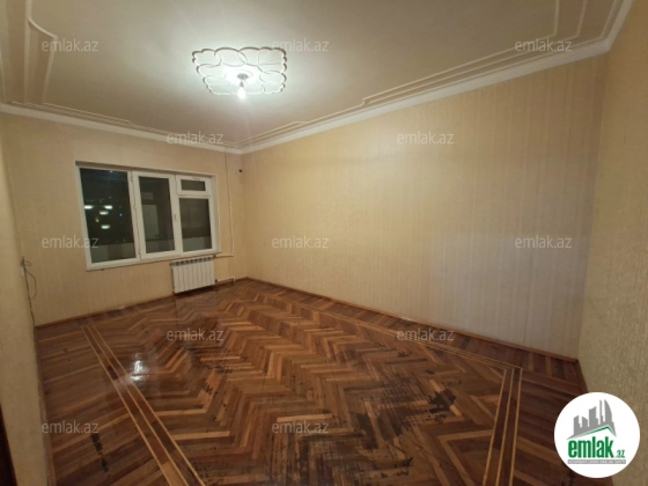 Satılır 3 otaqlı köhnə tikili 90 m²