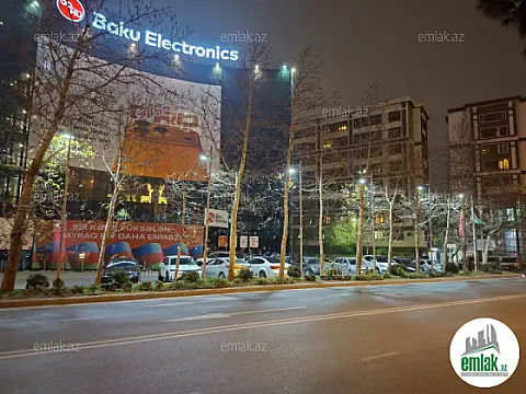 Satılır 3 otaqlı köhnə tikili 90 m²