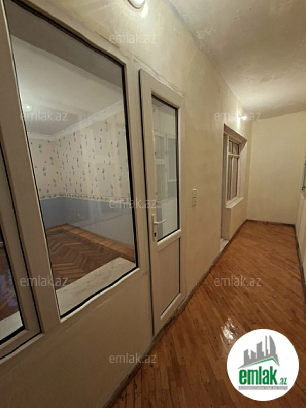 Satılır 3 otaqlı köhnə tikili 90 m²