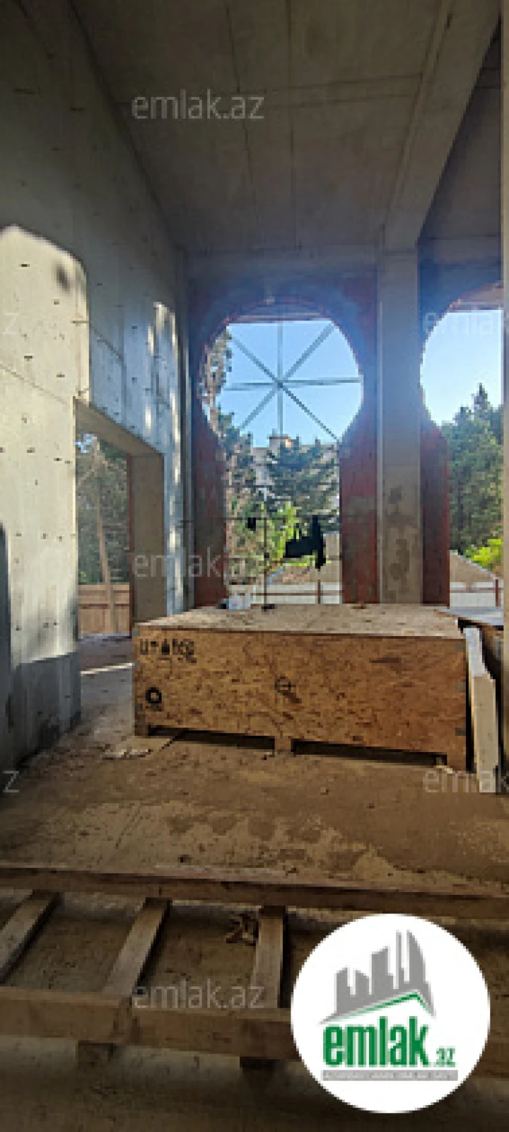 Satılır 3 otaqlı obyekt 155.67 m²