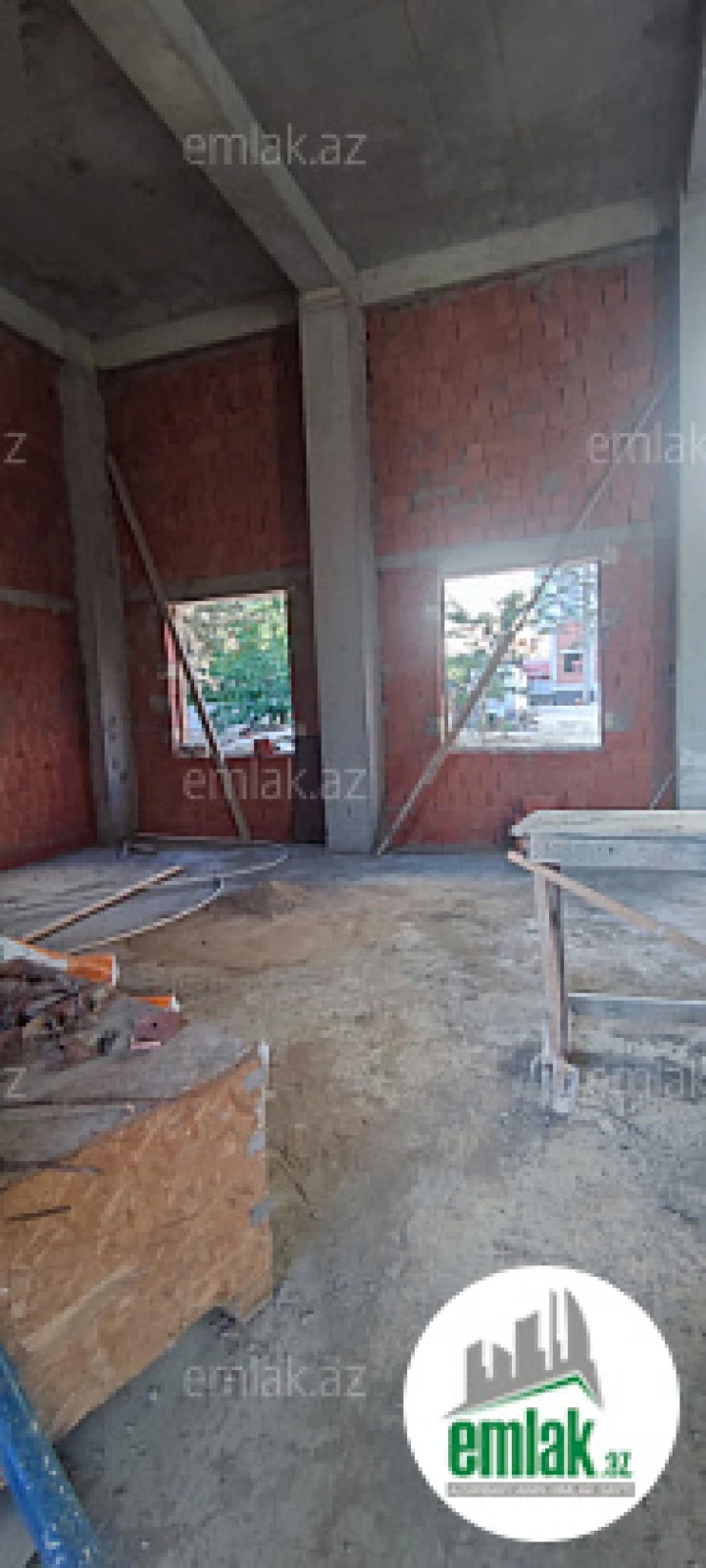 Satılır 3 otaqlı obyekt 155.67 m²