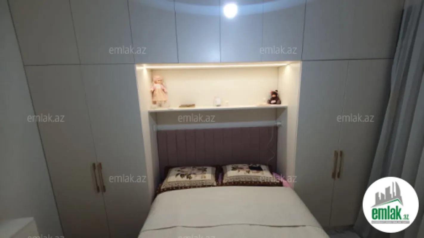 Satılır 3 otaqlı yeni tikili 80 m²