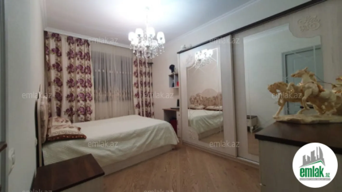 Satılır 3 otaqlı yeni tikili 80 m²