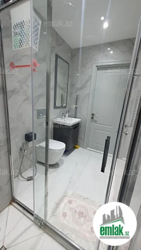 Satılır 3 otaqlı yeni tikili 80 m²