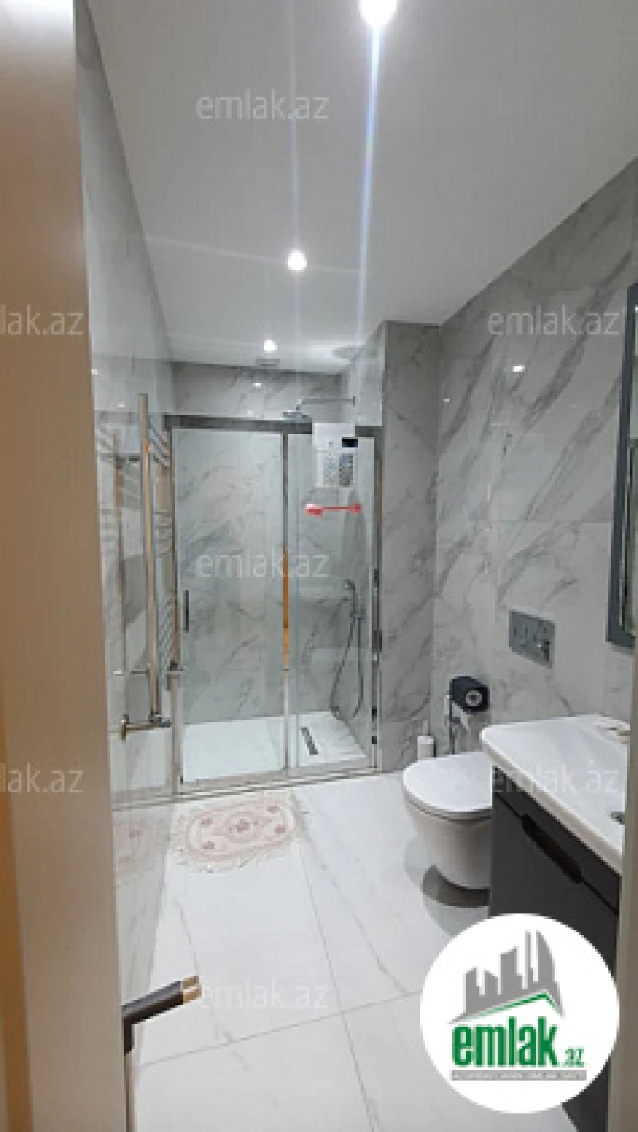 Satılır 3 otaqlı yeni tikili 80 m²