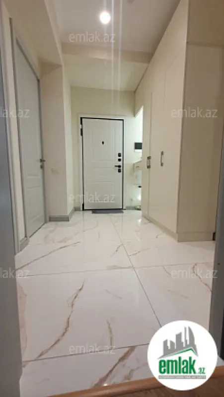 Satılır 3 otaqlı yeni tikili 80 m²